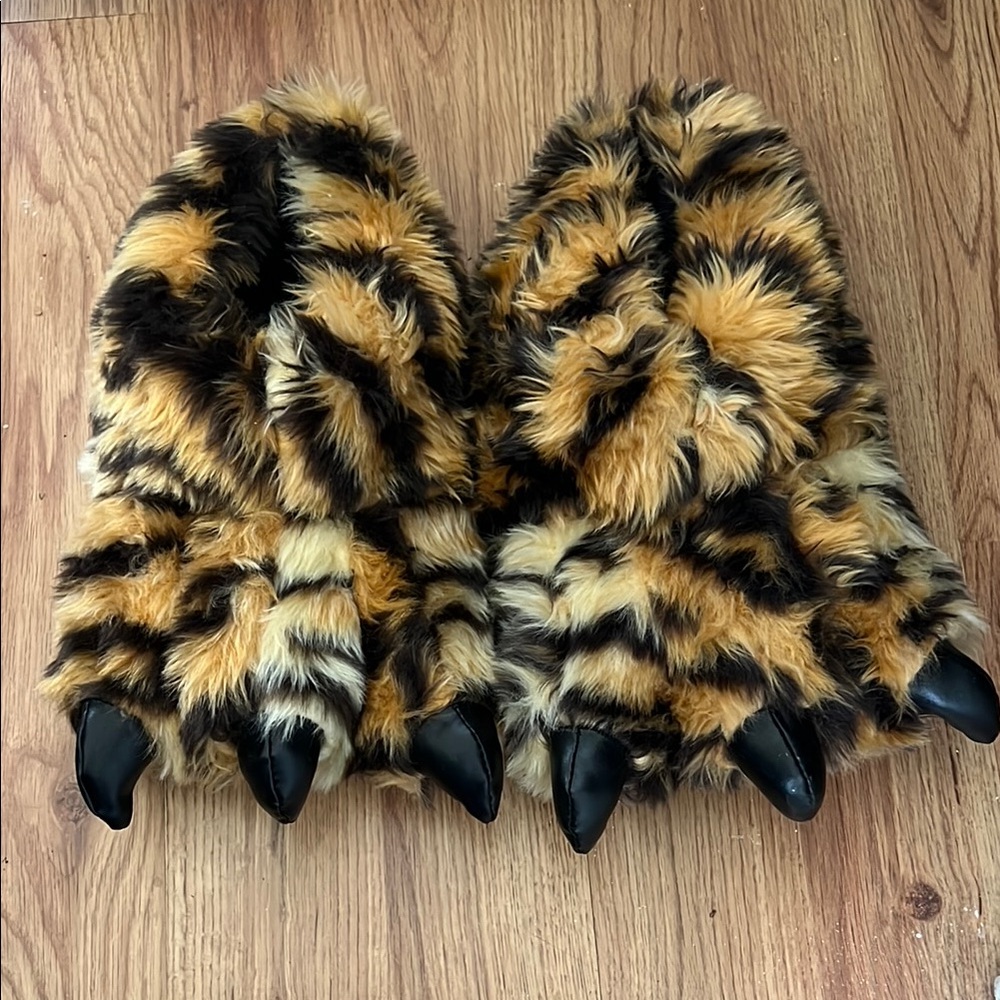 Furry Tiger Claw Slippers